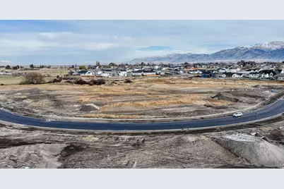 888 W 85 S #11, Hyrum, UT 84319 - Photo 1