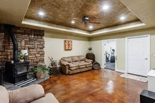 963 W Sapphire Dr, Diamond Valley, UT 84770 - Photo 39