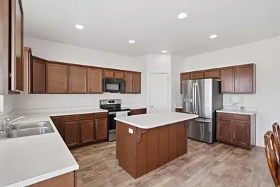 207 E Bliss S, Saratoga Springs, UT 84045 - Photo 9