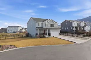 207 E Bliss S, Saratoga Springs, UT 84045 - Photo 45