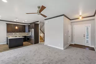 190 E White Spruce Cv S, Sandy, UT 84070 - Photo 5