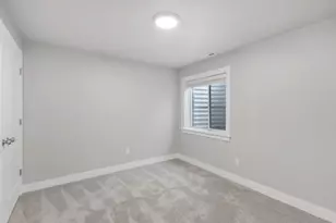 190 E White Spruce Cv S, Sandy, UT 84070 - Photo 21