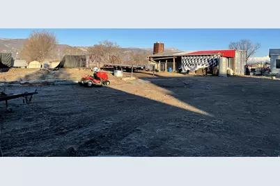 359 N 100 W, Moroni, UT 84646 - Photo 23