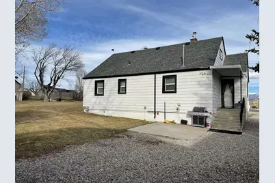 359 N 100 W, Moroni, UT 84646 - Photo 3