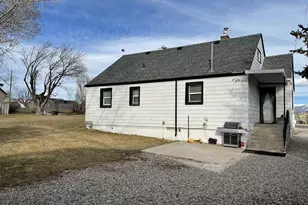 359 N 100 W, Moroni, UT 84646 - Photo 3