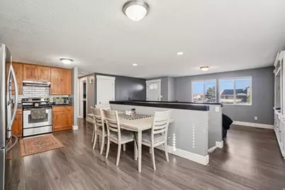 7185 W Tenway Dr S, West Valley, UT 84128 - Photo 3