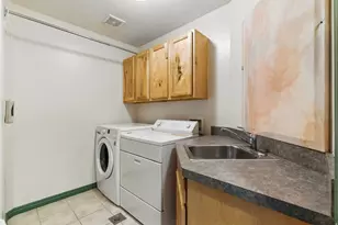 2407 E Bengal Bnd Cv, Salt Lake City, UT 84121 - Photo 15