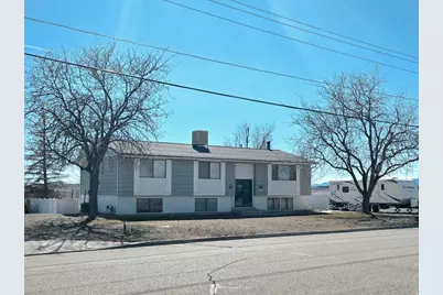 631 W Main St, Wellington, UT 84542 - Photo 31