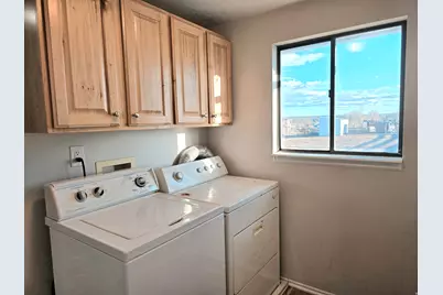 631 W Main St, Wellington, UT 84542 - Photo 11