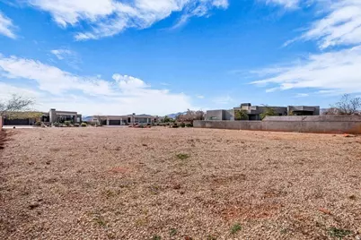 633 E Flint Rock Cir, Ivins, UT 84738 - Photo 13