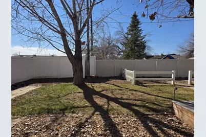 275 W 200 N, Vernal, UT 84078 - Photo 17