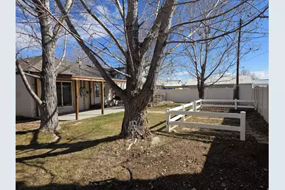 275 W 200 N, Vernal, UT 84078 - Photo 21