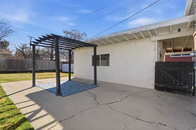 357 S 100 E, Bountiful, UT 84010 - Photo 19