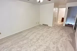 5488 S 250 E, Washington Terrace, UT 84405 - Photo 9