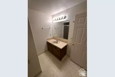 5488 S 250 E, Washington Terrace, UT 84405 - Photo 19