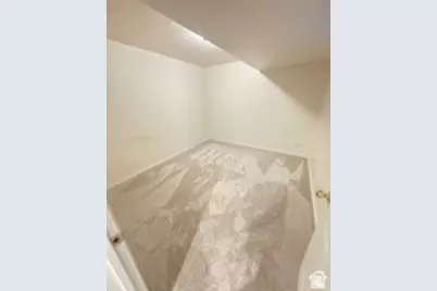 5488 S 250 E, Washington Terrace, UT 84405 - Photo 21