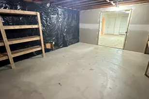 5488 S 250 E, Washington Terrace, UT 84405 - Photo 37