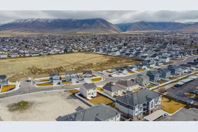 795 N Brook Ave, Tooele, UT 84074 - Photo 21