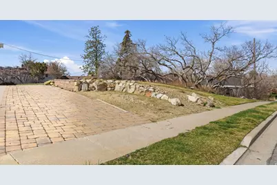 1159 N Oakridge Dr #107, Centerville, UT 84014 - Photo 19