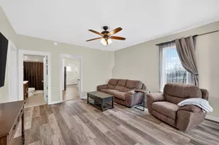 77 N 4th St E, Tooele, UT 84074 - Photo 3