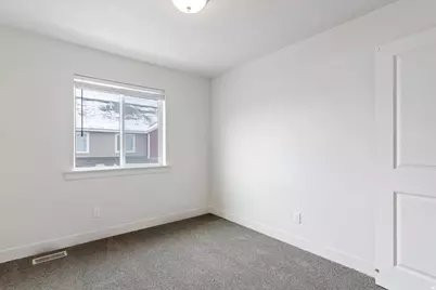 433 S 1580 E, Hyrum, UT 84319 - Photo 15