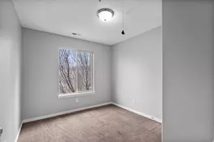 8045 N Plum Creek Dr, Eagle Mountain, UT 84005 - Photo 23