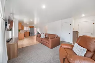 1940 S Marigold Wy, Santaquin, UT 84655 - Photo 5