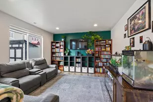 2094 W Lydia Ln, Syracuse, UT 84075 - Photo 9