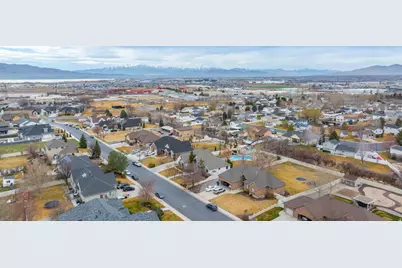 648 W 250 N, Lindon, UT 84042 - Photo 63