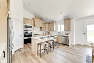 523 E Hetfield Dr, Grantsville, UT 84029 - Photo 7