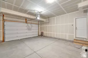 3278 S Egret Ct E, Saratoga Springs, UT 84045 - Photo 17