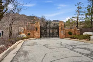 10 E La Montagne Ln, Sandy, UT 84092 - Photo 49