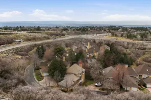 10 E La Montagne Ln, Sandy, UT 84092 - Photo 61