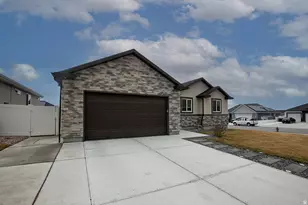 1267 N 340 W, Tooele, UT 84074 - Photo 23