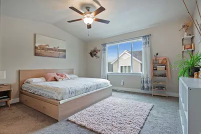 379 E Horse Creek Dr S, Midvale, UT 84047 - Photo 17