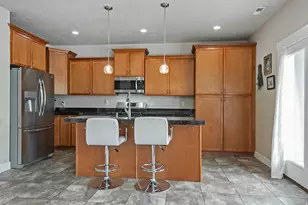 379 E Horse Creek Dr S, Midvale, UT 84047 - Photo 11