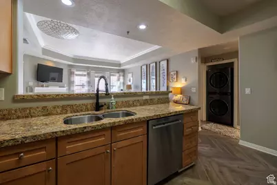 5 S 500 W #617, Salt Lake City, UT 84101 - Photo 5