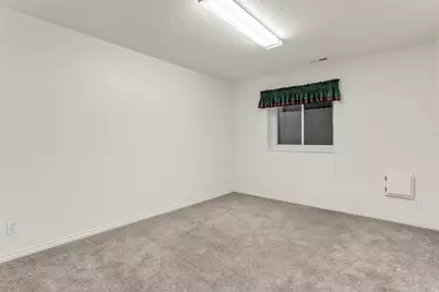 311 N 330 E, Orem, UT 84057 - Photo 23