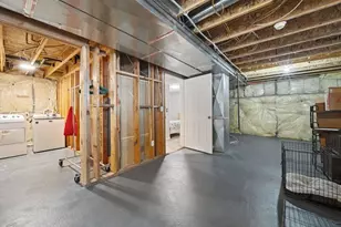 6382 S Uintah Peak Dr, Taylorsville, UT 84129 - Photo 23