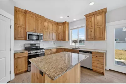 2002 Wren Cir, Logan, UT 84339 - Photo 3