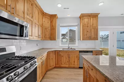 2002 Wren Cir, Logan, UT 84339 - Photo 17