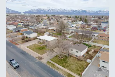 1419 S Marilyn Dr, Syracuse, UT 84075 - Photo 17