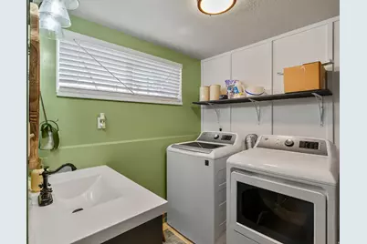 1419 S Marilyn Dr, Syracuse, UT 84075 - Photo 9