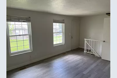 3240 N Fairfield Rd #6, Layton, UT 84041 - Photo 5