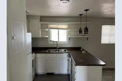 3240 N Fairfield Rd #6, Layton, UT 84041 - Photo 11