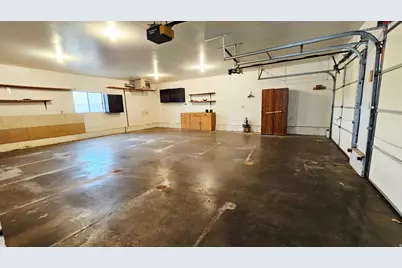 1084 W 2000 N, Vernal, UT 84078 - Photo 17