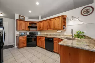 70 E Roundy Rd, Leeds, UT 84746 - Photo 11