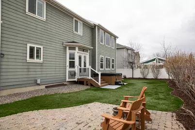 8023 S Pinewood Dr, Sandy, UT 84094 - Photo 25