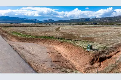 1705 E 460 N #18, New Harmony, UT 84757 - Photo 11