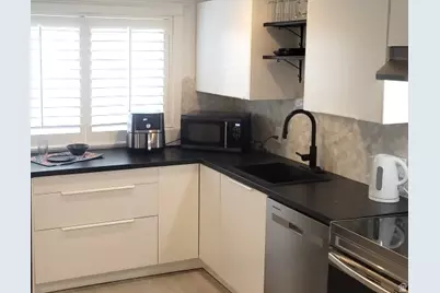 984 N 500 E, Centerville, UT 84014 - Photo 33